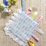 カシャカシャおもちゃ   レース♡ハートのビーズ♡リボン付き