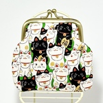 招きねこ柄がま口財布