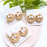 White flower×ラタン ピアス/イヤリング