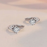 silver925 純銀製デザインジルコニアフープピアス／ジルコニア付きスタッドピアス／オシャレ 普段使い オフィス フォーマルなどに