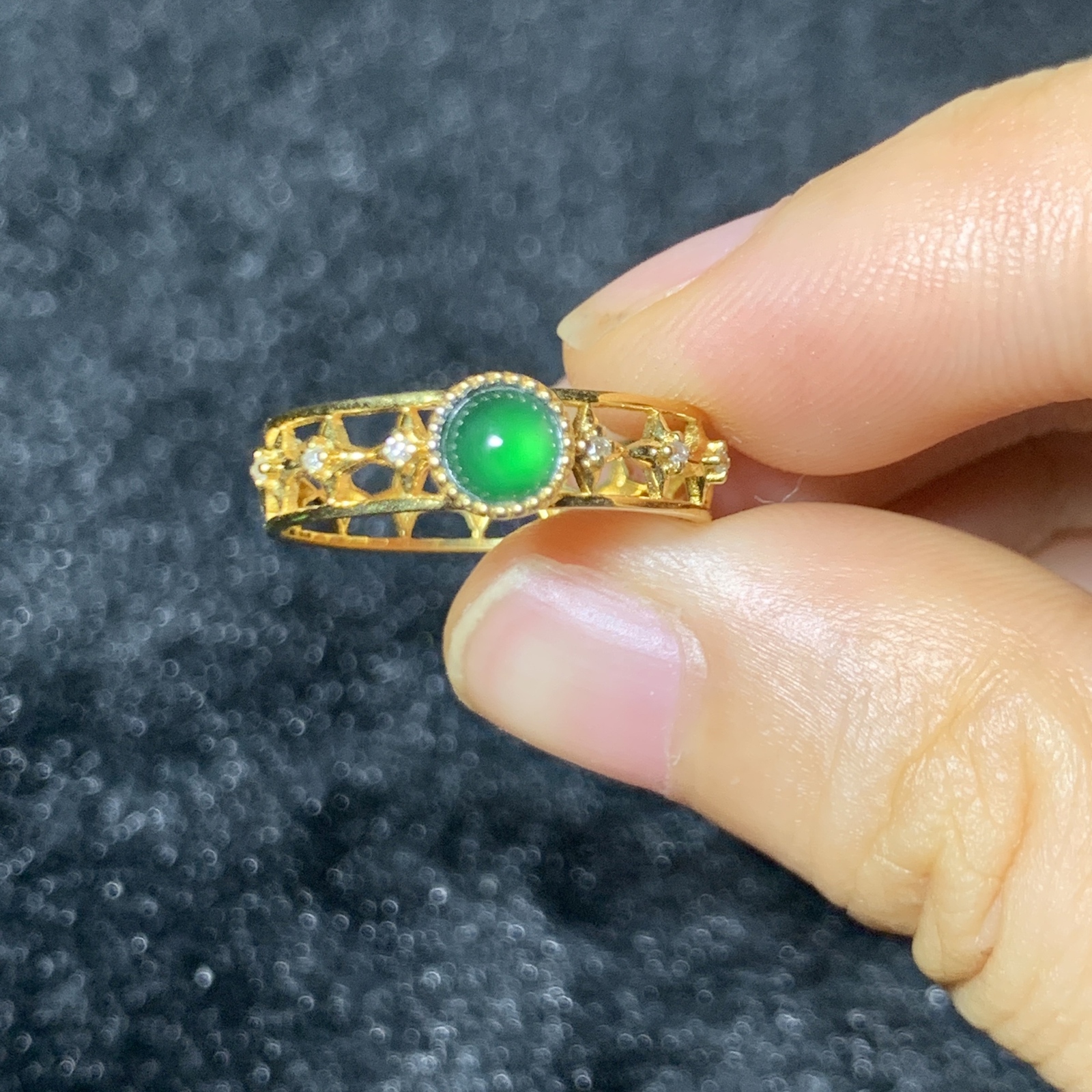 本翡翠指輪 リング k18 ダイヤ 氷種ヒスイ 魔除け 高級品 - farbe-jade