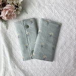 エルゴ　よだれカバー　くすみグリーン花柄