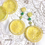再販！B687.「Lemon」レモンが揺れる超大ぶりピアス(イヤリング)