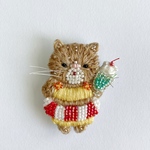 20夏のおともだちブローチ 刺繍ブローチ ビーズ　猫