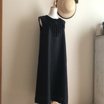 フレンチリネン（黒）で作ったフリルワンピース