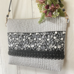 アンティークなインド刺繍リボンのサコッシュ