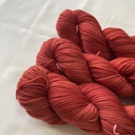sock yarn 茜染め【Strawberries】