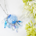 ビーズ花鞠のアシンメトリーネックレス
