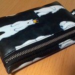 訳あり。フラットポーチ 白熊王子［ブラック］ラミネート