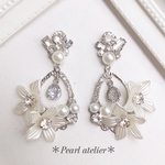 パールホワイトフラワー花かご✨シルバージルコニアチャームピアス