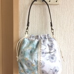 持ち手付き巾着ポーチ☆花柄＆レース0170②　小物入れ・スマホケース・コスメ花柄