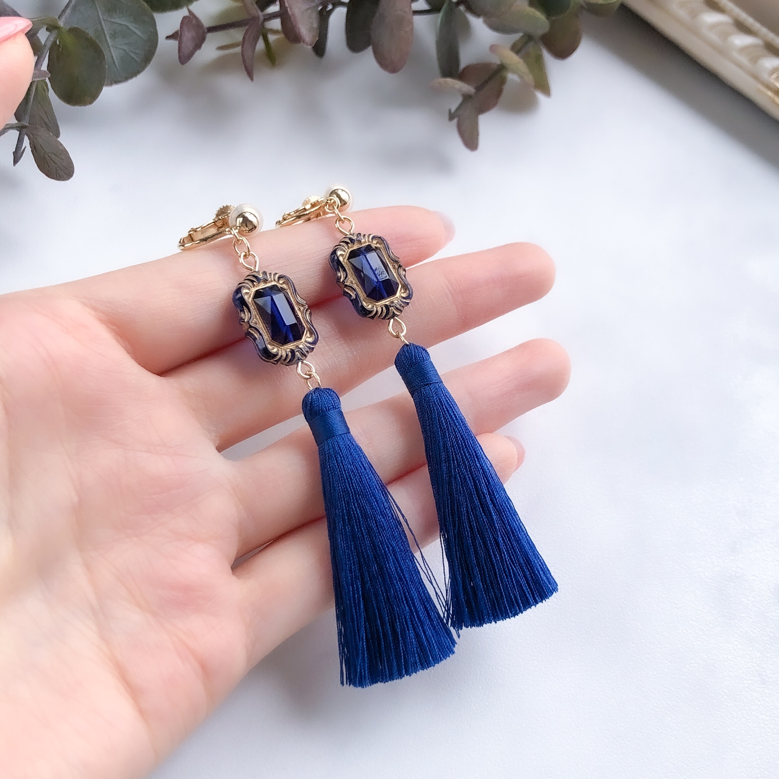人気色】アンティーク タッセル col. ロイヤルブルー【ピアス
