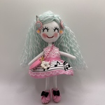 ハンドメイドドールチャーム　バックチャーム　お人形