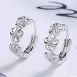1セットのみ❣️silver925 純銀製 ジルコニア付きフラワーデザインフープピアス／つけっぱなしもOK  キュートでオシャレ 普段使い オフィス フォーマルなどに/
