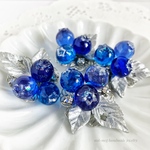 夜空色ブルーベリーブローチ(blueberry brooch/フェイクフード/フェイクスイーツ/スイーツデコ/フルーツ/果物/レジン)