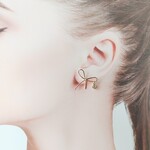 ワイヤーリボンのピアス