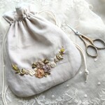 sale リボン刺繍*巾着*ポーチ*薔薇*ピンク