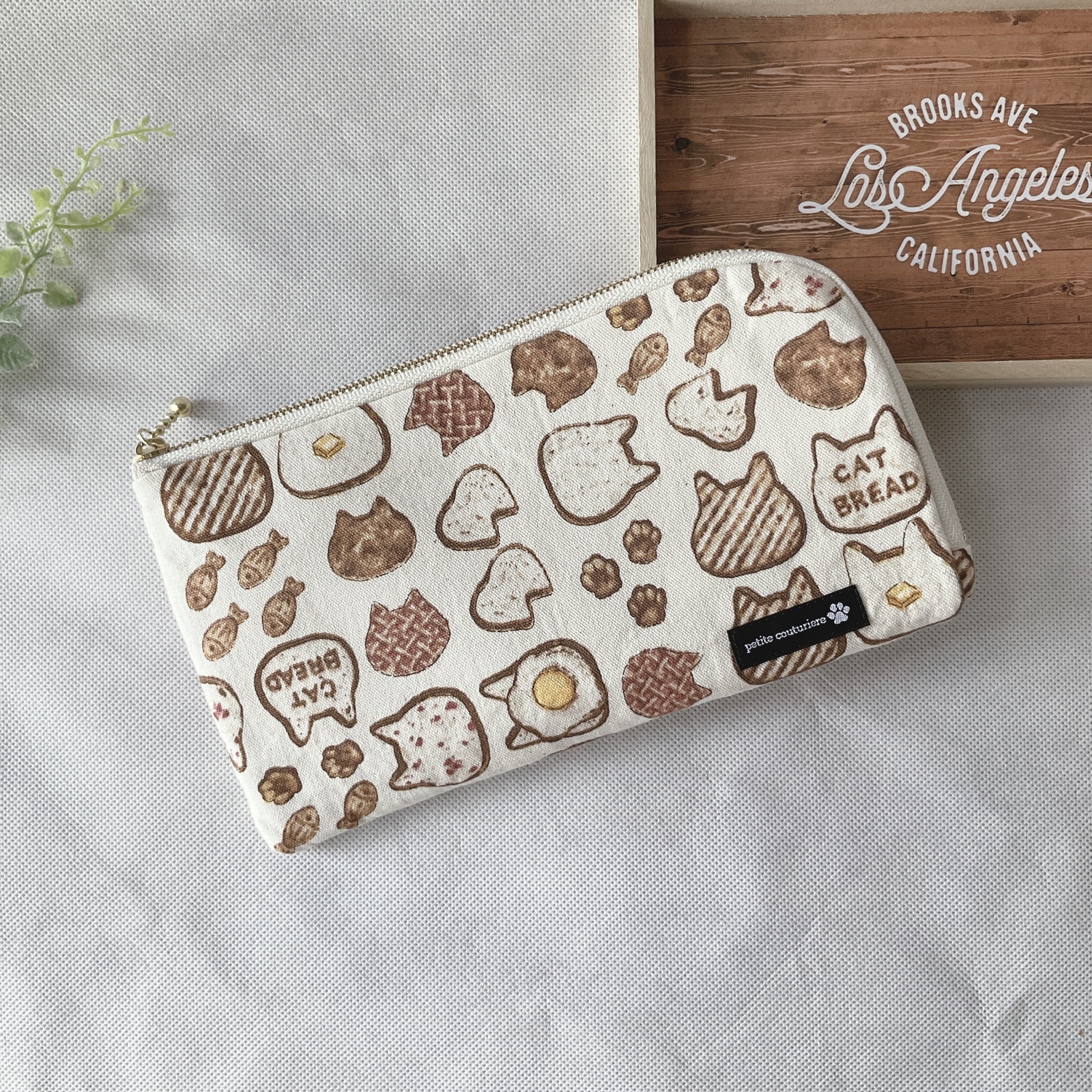 クロッチくん L字ファスナーポーチ お薬手帳 カード スマホも