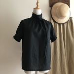 フレンチリネン（黒）で作ったハイネックブラウス