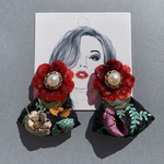 上品✳インド刺繍とレッドマーブルフラワー✳ピアス､イヤリング✳ 刺繍 インド刺繍 アジアン エスニック アンティーク レトロ 個性的 花 北欧 古着 韓国 モダンレトロ 赤 