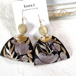 【インド刺繍リボン】黒×紫　アンティーク　大振り　ピアス