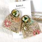 【インド刺繍リボン】グリーン　シェル　大振り　ピアス