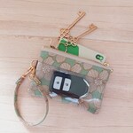 Retro Flower
  
✩.*˚     パスケース キーポーチ　キーケース   　スマートキーケース、カードキーケース
