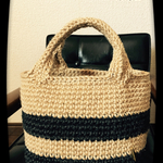 小さなチャームがキラリ＊麻ひもバッグ