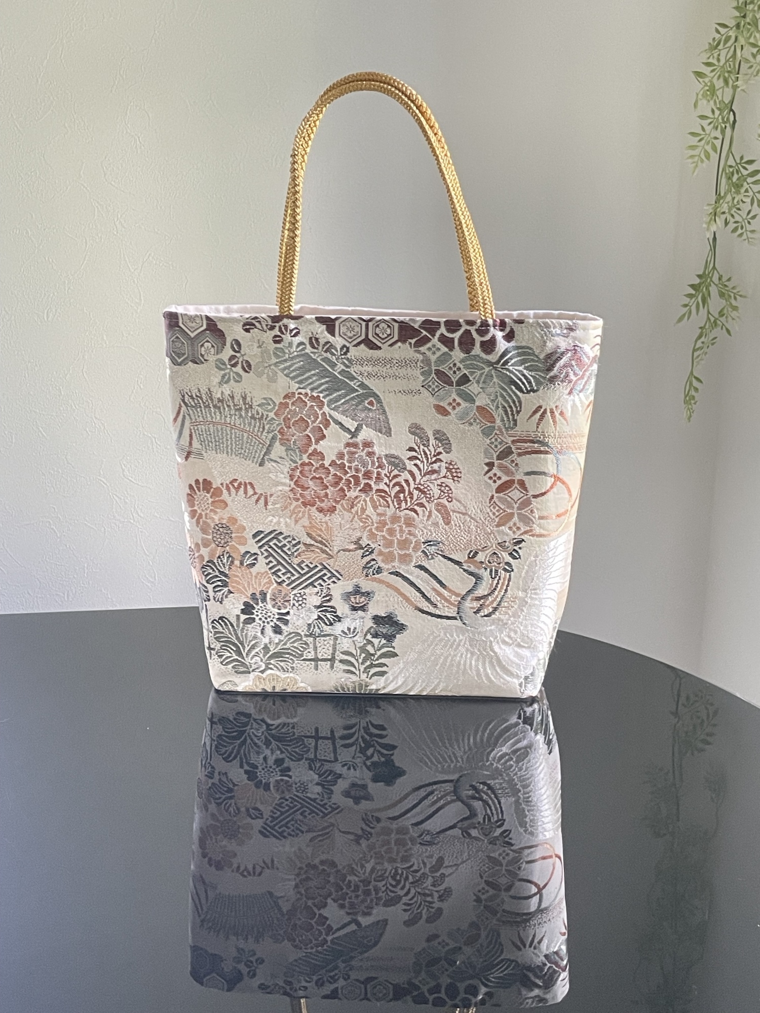 バッグ 【おまとめ専用】帯 リメイク トートバッグ 赤 梅 /シルバー 鶴