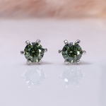 モアサナイト　モアッサナイト　ピアス　スタッド　グリーンモアサナイト　5mm