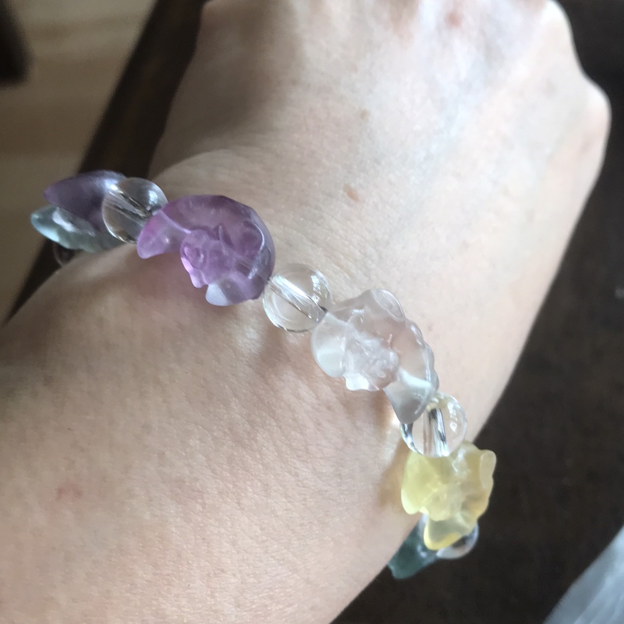 フローライトの月うさぎブレスレット - mallory88_natural_stone