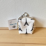 74⌘   キーホルダー付ミニミニポーチ（white）カバンに付けられる
