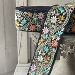 [実物のお色味と違う場合があります] インド刺繍リボン　花　インド刺繍　スパンコール　刺繍リボン　リボン　りぼん　※10月8日よりゆうパケットにて発送