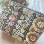 インド刺繍リボンのポーチ