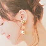 送料込み✨ゆらゆら揺れるお花のピアス・イヤリングOK