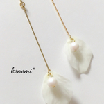 花びらピアス＊ホワイト