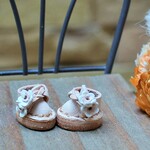 ☆プチブライス　靴　三つ編みストラップシューズ　お花　バニラクリーム　☆　プチブライス　☆　牛ヌメ革　ドール　ハンドメイド