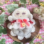 【モンぬいサイズ】「前掛けエプロン」「お花チャーム赤色」ちびぐるみ　ぬいぐるみ用お洋服　ぬい服　ぬいぐるみ服　