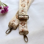 インド刺繍リボンのスマホショルダー　スマホショルダー／ショルダーベルト