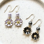 💜マーガレットチャームミニピアス