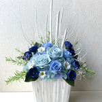 ブルー系のアレンジ♪青水色薔薇バラプリザーブドフラワー花ブリザードフラワー結婚式誕生日プリザプレゼン誕生日ギフト花器サプライズ結婚祝い退職祝い
