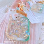 【ꫛꫀꪝ✧‧˚】ゆめかわ猫ちゃんの煌めく海のキーホルダー　ハンドメイドレジン　キーホルダー　ハンドメイドキーホルダー　シャカシャカキーホルダー　シャカシャカ　シェイカー　ゆめカワ　猫　海　夏