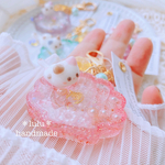 【ꫛꫀꪝ✧‧˚】ゆめかわ猫ちゃんの煌めく貝殻キーホルダー　ハンドメイドレジン　キーホルダー　ハンドメイドキーホルダー　シャカシャカキーホルダー　シャカシャカ　シェイカー　ゆめカワ　猫　海　夏