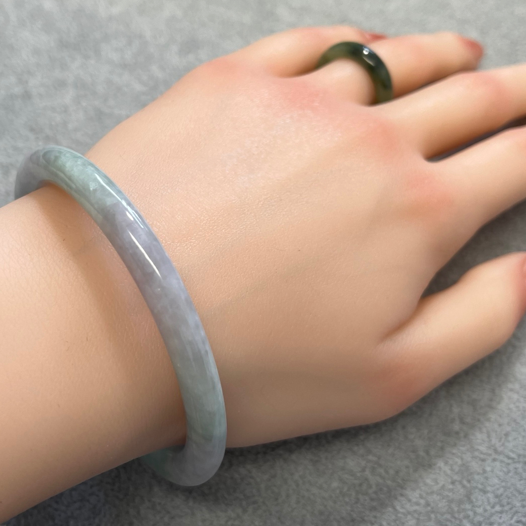 kikouさま専用 翡翠 バングル ２つセット kikouさま専用 翡翠 バングル 2つセット