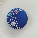 ビーズ刺繍くるみボタン（ヘアゴム/ブローチ）