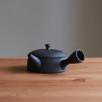 新茶を楽しむ急須、煎茶が美味しく飲める平型急須【愛知県常滑産】玉光窯さんのつくる常滑急須・横手・柄・160cc