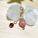 NO.396 handmade★ゆらゆらチャーム★カルセドニー