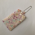 お守りケース　お守り袋　花柄　白