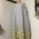 ハーフリネン　ソフトシーチング　なでしこ花柄ワンピース💕