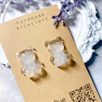 🧊氷のクマちゃんピアス🐻‍❄️(イヤリング・ノンホール樹脂ピアスへの変更可)送料無料 パーツ変更無料 金属アレルギー対応有 レジン